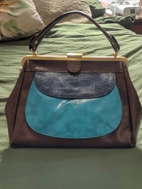 New With Tags Brown and Teal Frame-Top Purse